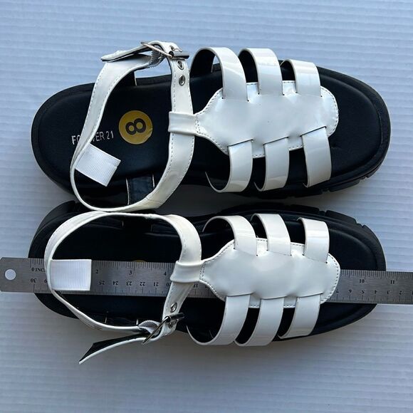 Forever 21 White and black chunky platforms shoes - Picture 8 of 11
